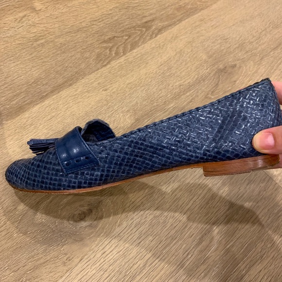 Massimo Dutti blue braided leather loafers with tassel detail - Picture 4 of 6
